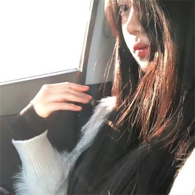 地铁女孩
